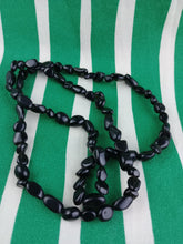 Cargar imagen en el visor de la galería, Collar Onix Negro Nuggets Mini
