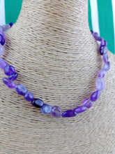 Cargar imagen en el visor de la galería, Collar Amatista Nuggets Mini
