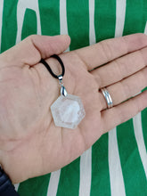 Cargar imagen en el visor de la galería, Colgante Cuarzo Cristal Estrella 6 puntas Mod 1

