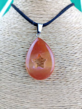 Cargar imagen en el visor de la galería, Colgante Carneola Lagrima con Estella Mod 2

