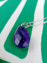 Cargar imagen en el visor de la galería, Colgante Lagrima Amatista Facetado
