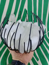 Cargar imagen en el visor de la galería, Lampara Forma de Mandarina de Selenita
