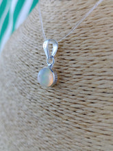 Cargar imagen en el visor de la galería, Colgante Opalo con Plata Mod. 3
