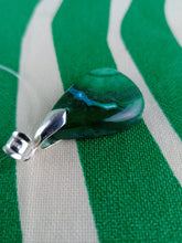 Cargar imagen en el visor de la galería, Colgante Crisocola con Plata Mod. 2
