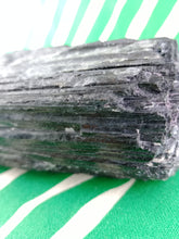 Cargar imagen en el visor de la galería, Punta Turmalina Negra
