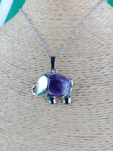 Cargar imagen en el visor de la galería, Colgante Elefante Amatista
