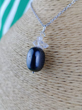 Cargar imagen en el visor de la galería, Colgante Shunguita con Cuarzo Herkimer Mod 2
