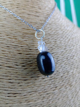 Cargar imagen en el visor de la galería, Colgante Shunguita con Cuarzo Herkimer Mod 2
