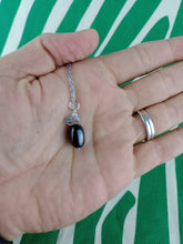 Cargar imagen en el visor de la galería, Colgante Shunguita con Cuarzo Herkimer Mod 5
