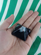 Cargar imagen en el visor de la galería, Piramide Turmalina Pequeña Mod 1
