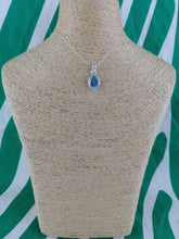 Cargar imagen en el visor de la galería, Colgante Topacio Plata Azul

