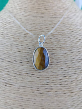 Cargar imagen en el visor de la galería, Colgante Ojo de Tigre Plata Mod 7
