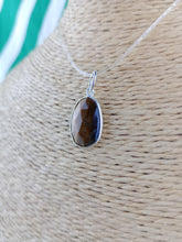Cargar imagen en el visor de la galería, Colgante Ojo de Tigre Plata Mod 7
