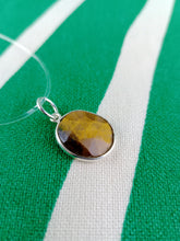 Cargar imagen en el visor de la galería, Colgante Ojo de Tigre Plata Mod 1
