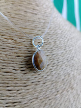 Cargar imagen en el visor de la galería, Colgante Ojo de Tigre Plata Mod 5
