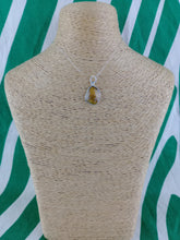 Cargar imagen en el visor de la galería, Colgante Ojo de Tigre Plata Mod 3
