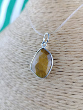 Cargar imagen en el visor de la galería, Colgante Ojo de Tigre Plata Mod 3
