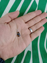 Cargar imagen en el visor de la galería, Colgante Ojo de Tigre Plata Mod 2

