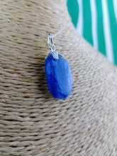 Cargar imagen en el visor de la galería, Colgante Cianita Azul Plata Mod 4
