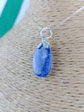 Cargar imagen en el visor de la galería, Colgante Cianita Azul Plata Mod 1
