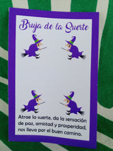 Cargar imagen en el visor de la galería, Brujita De la Suerte
