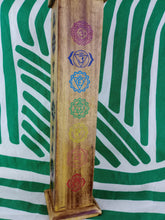 Cargar imagen en el visor de la galería, Incensario Torre Chakras Madera
