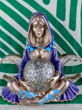 Cargar imagen en el visor de la galería, Madre Tierra Lunas
