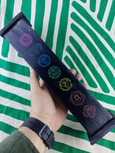 Cargar imagen en el visor de la galería, Incensario Torre Chakras Negro
