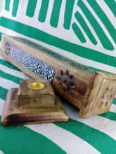 Cargar imagen en el visor de la galería, Incensario Torre Cuadrada
