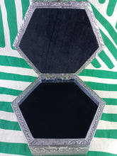 Cargar imagen en el visor de la galería, Joyero Buda
