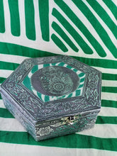 Cargar imagen en el visor de la galería, Joyero Hamsa o Mano de Fatima
