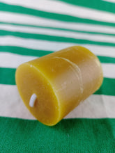 Cargar imagen en el visor de la galería, Vela Taco Perfumada Aroma Miel
