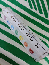 Cargar imagen en el visor de la galería, Incesario Baul Blanco Chakras

