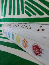 Cargar imagen en el visor de la galería, Incesario Baul Blanco Chakras
