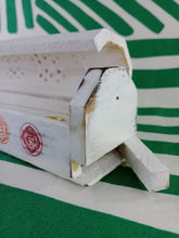 Cargar imagen en el visor de la galería, Incesario Baul Blanco Chakras
