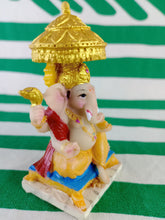 Cargar imagen en el visor de la galería, Ganesha Paraguas
