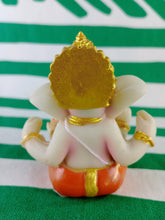 Cargar imagen en el visor de la galería, Ganesha Beig Pequeña
