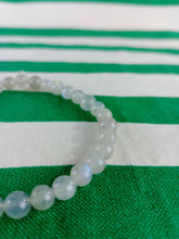 Cargar imagen en el visor de la galería, Pulsera Labradorita 5A
