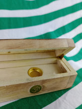 Cargar imagen en el visor de la galería, Oferta Incensario Baul de Om
