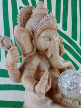 Cargar imagen en el visor de la galería, Fuente Ganesha Loto
