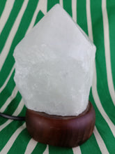 Cargar imagen en el visor de la galería, Lampara Cuarzo Blanco
