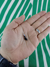 Cargar imagen en el visor de la galería, Puñito o Manita de Azabache Plata Mod 2
