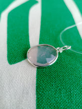 Cargar imagen en el visor de la galería, Colgante Cuarzo Rosa Plata Mod 2
