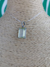 Cargar imagen en el visor de la galería, Colgante Cuarzo Limon Plata Cuadrado
