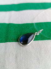 Cargar imagen en el visor de la galería, Colgante Lagrima Labradorita Plata Mod. 2
