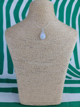 Cargar imagen en el visor de la galería, Colgante Lagrima Piedra Luna Plata Mod. 1
