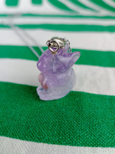 Cargar imagen en el visor de la galería, Colgante Koala Amatista
