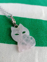 Cargar imagen en el visor de la galería, Colgante Gato Cuarzo Rosa
