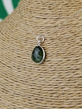 Cargar imagen en el visor de la galería, Colgante Turmalina Verde Plata Mod. 5
