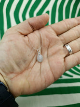 Cargar imagen en el visor de la galería, Colgante Piedra Luna Pequeño Mod. 3
